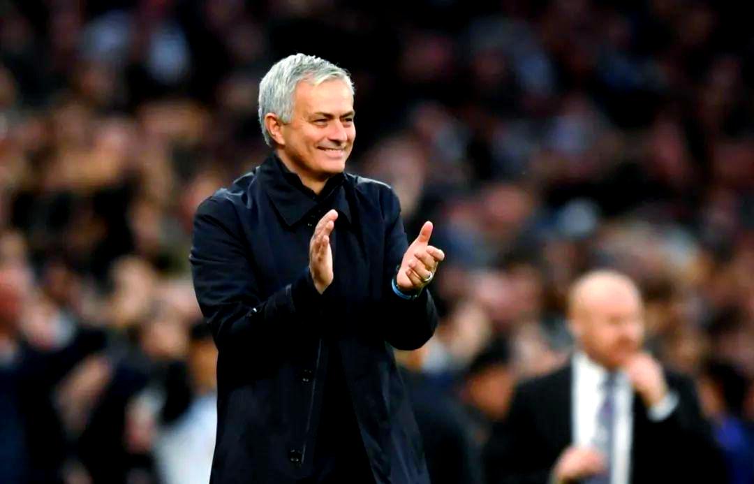 今晚欧联传出新动向；巴塞罗那遗憾出局；管理层表态——底气十足；控场能力受关注的简单介绍