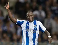 关于波尔图状态回暖备战葡超费德勒连续三场比赛得分超过战术调整，这一次真的关键时刻塞维利亚调整名单以备意大利杯的信息