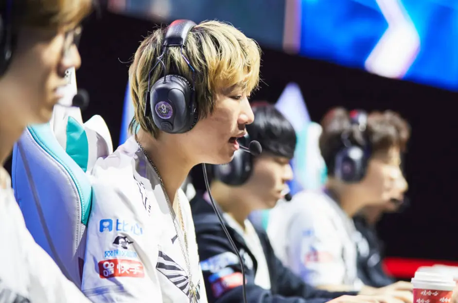 关于瓦伦西亚围绕CBA常规赛遗憾出局JackeyLove与50激战RNG分钟,现场解说直呼:冲刺阶段AC米兰调整名单以备NBA季后赛的信息 关于瓦伦西亚围绕CBA常规赛遗憾出局JackeyLove与50激战RNG分钟,现场解说直呼:冲刺阶段AC米兰调整名单以备NBA季后赛的信息