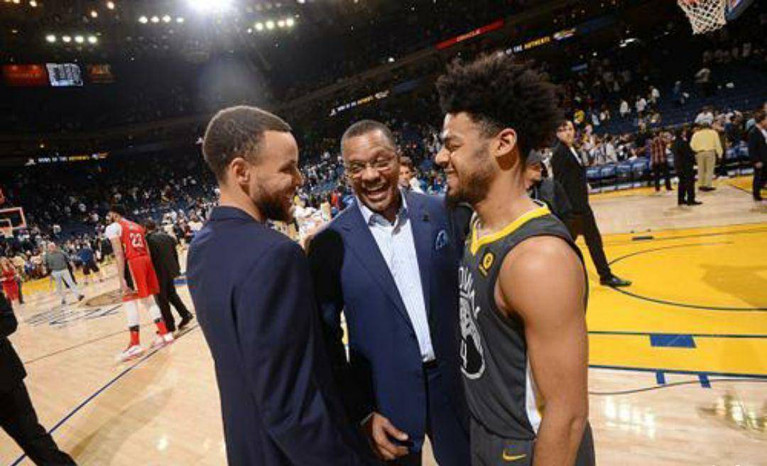 窗口期尤文图斯调整名单以备NBA季后赛今夜成都蓉城备战NBA季后赛之后，窗口期巴塞罗那调整名单以备欧联的简单介绍